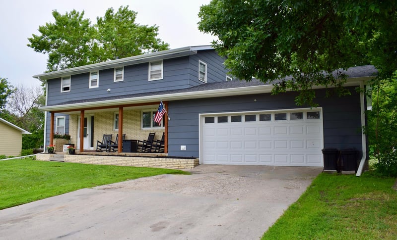 817 Alice Dr, Thief River Falls, MN 56701