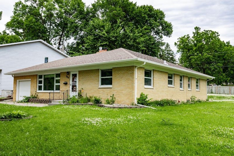 706 W Stanton Ave, Fergus Falls, MN 56537