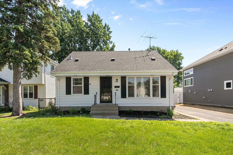 6417 14th Ave S, Richfield, MN 55423