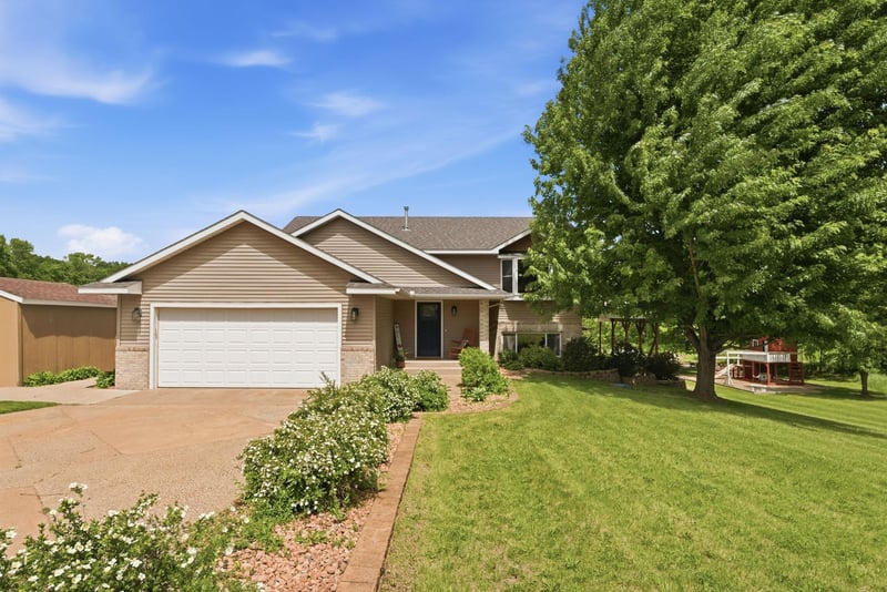 6636 Hidden Ln, South Haven, MN 55382