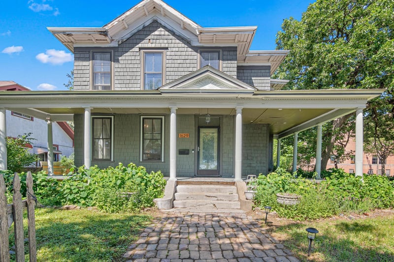 1629 Bryant Ave N, Minneapolis, MN 55411