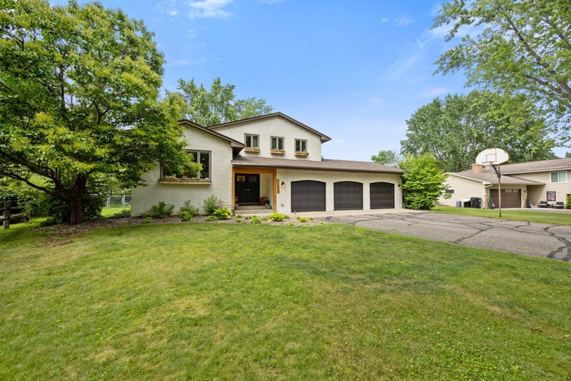 11954 Eldorado St NW, Coon Rapids, MN 55433