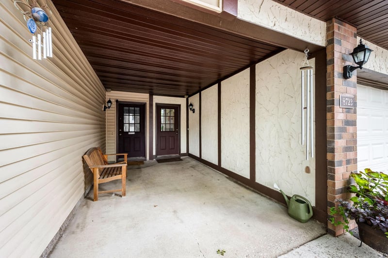 8723 Maplebrook Pw N, Brooklyn Park, MN 55445