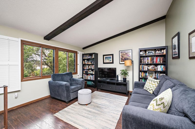 8723 Maplebrook Pw N, Brooklyn Park, MN 55445