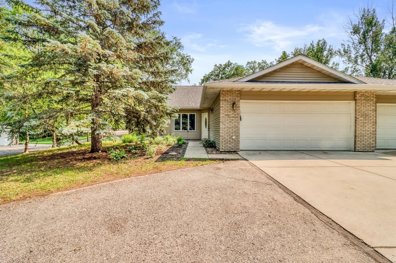 1637 Long Bridge Rd, Detroit Lakes, MN 56501
