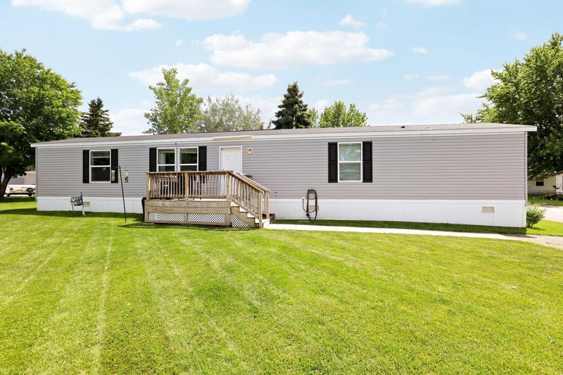 14 Shannon Dr, Hastings, MN 55033