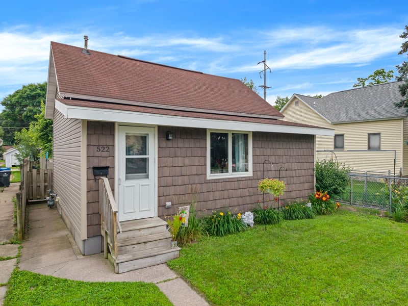 522 Sioux St, Winona, MN 55987