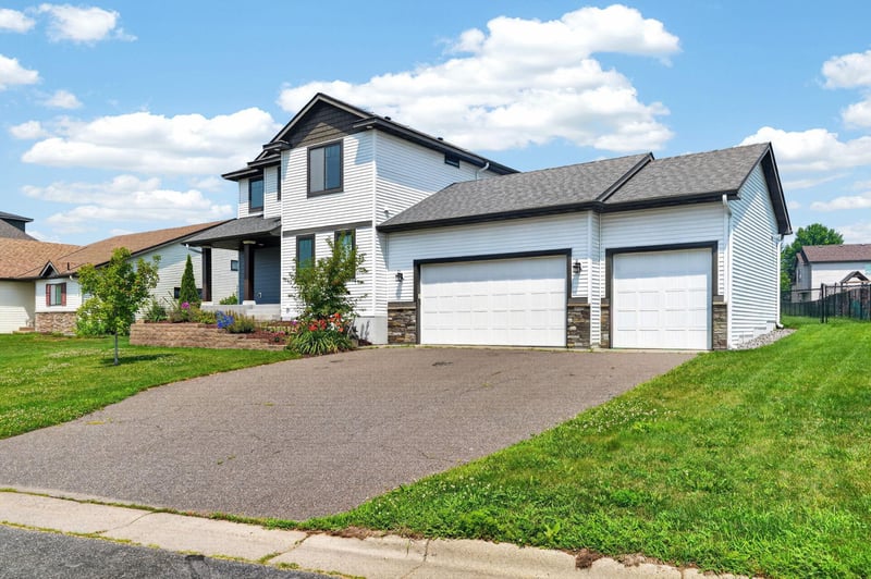 1587 Prairie View Ln NE, Sauk Rapids, MN 56379