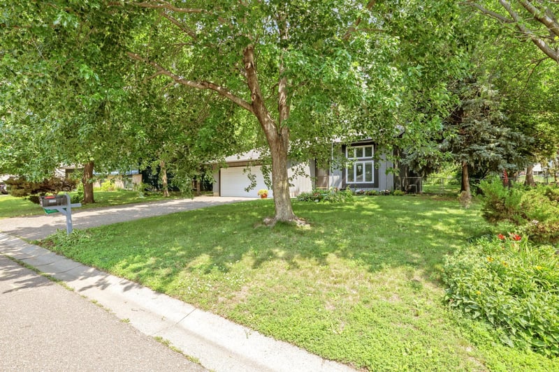 14100 36th Ave N, Plymouth, MN 55447