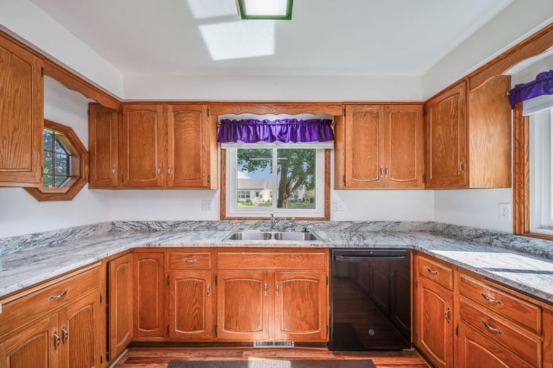 1206 Webster St, Fairmont, MN 56031