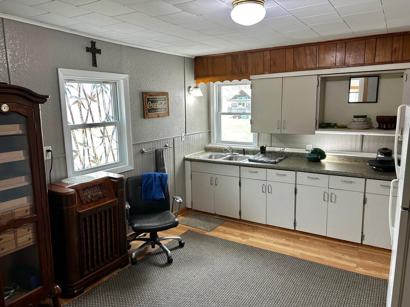 726 E 2nd St, Pillager, MN 56473