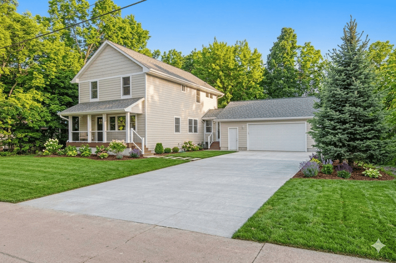 3477 Lyric Ave, Wayzata, MN 55391