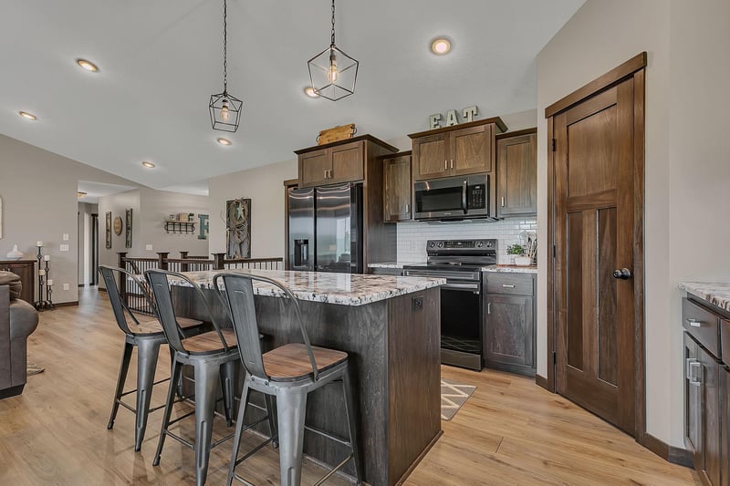 1417 Lavender Ave S, Sartell, MN 56377