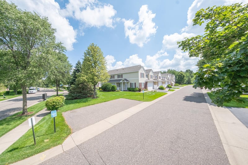 3775 Hazel Trl #G, Woodbury, MN 55129
