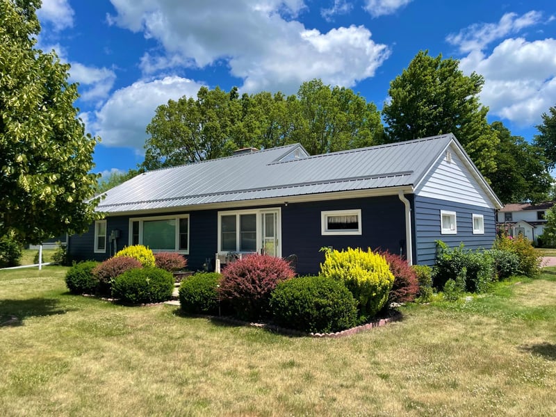 18 S Paffrath Ave, Springfield, MN 56087
