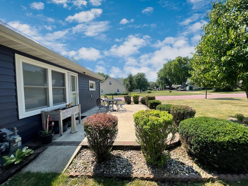 18 S Paffrath Ave, Springfield, MN 56087
