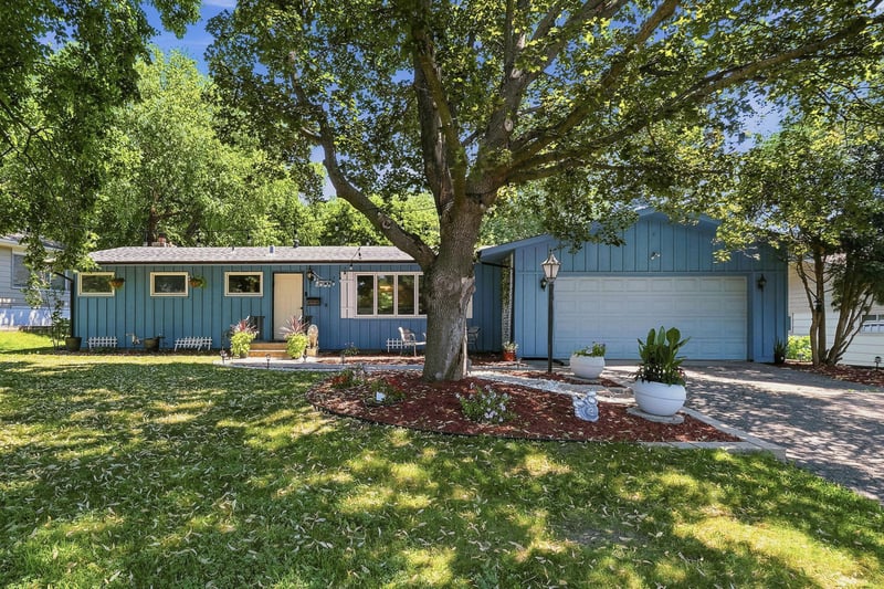 9101 Upton Ave S, Bloomington, MN 55431