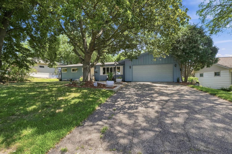 9101 Upton Ave S, Bloomington, MN 55431