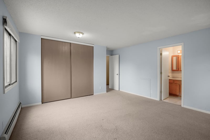 4 Pine Tree Dr #321, Arden Hills, MN 55112