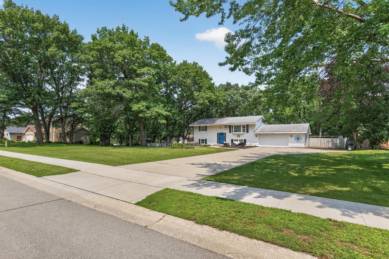 2149 131st Ave NW, Coon Rapids, MN 55448