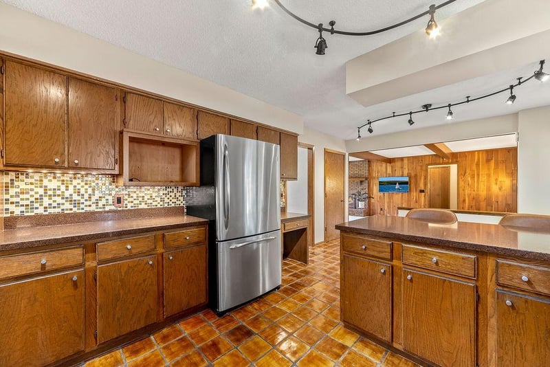 792 Mimosa Ln, New Brighton, MN 55112