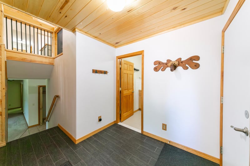 23354 Stark Rd, Cohasset, MN 55721