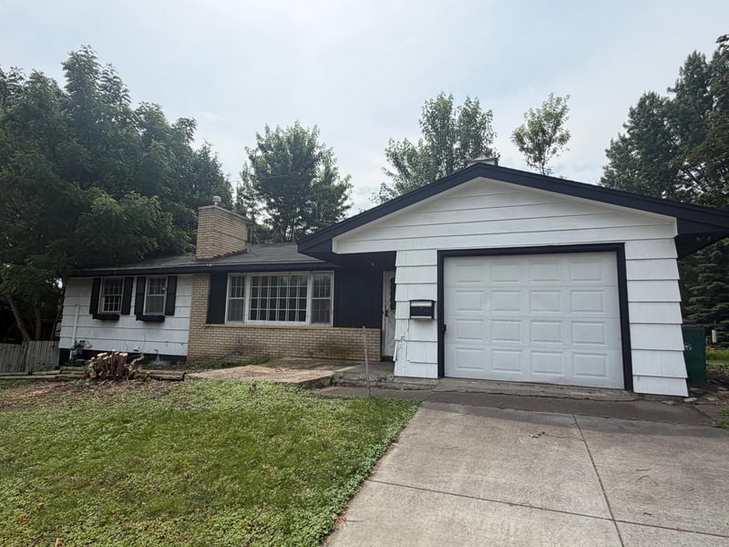 3607 Lake Drive Ave N, Robbinsdale, MN 55422