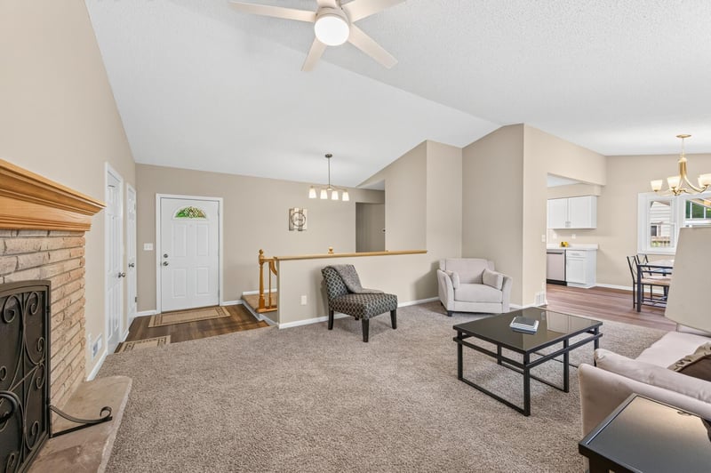 3240 Niagara Ln N, Plymouth, MN 55447