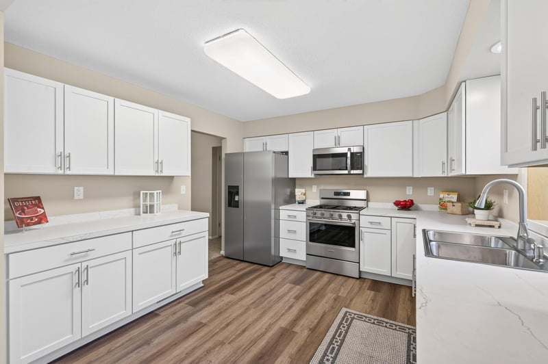 3240 Niagara Ln N, Plymouth, MN 55447