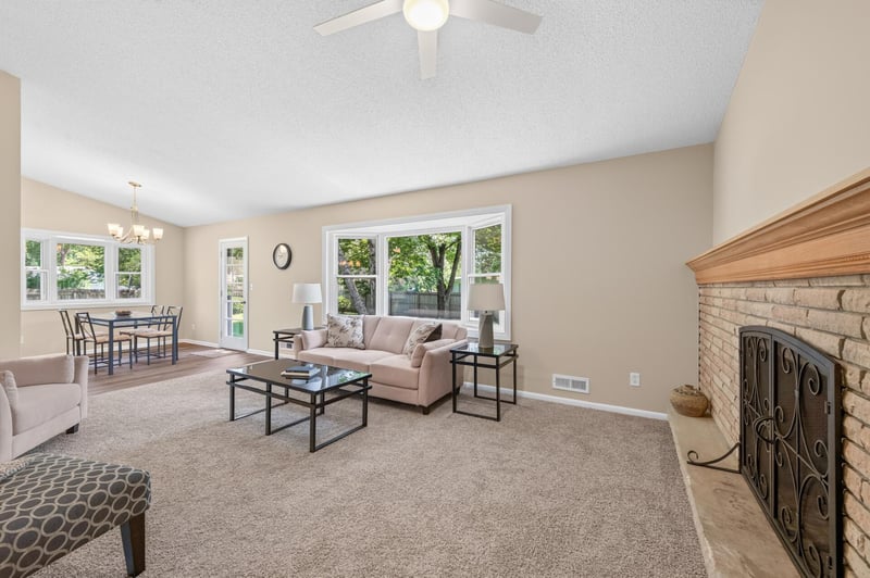 3240 Niagara Ln N, Plymouth, MN 55447