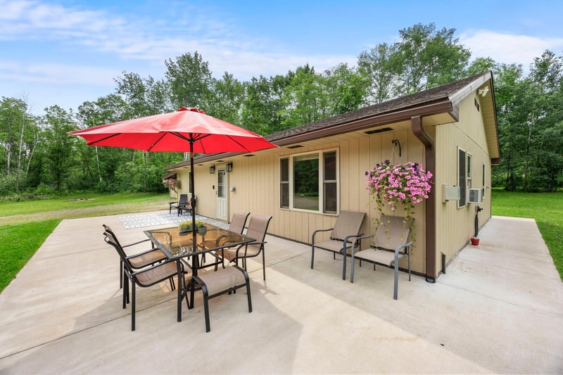 2319 Cardas Rd, Mora, MN 55051