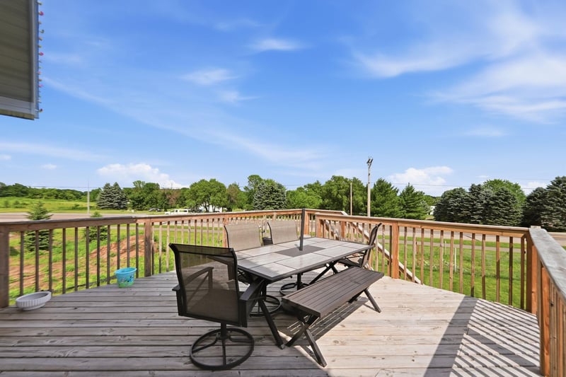 18731 Edison St NW, Elk River, MN 55330