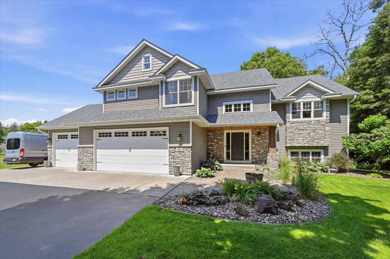 17424 Staples St NE, Ham Lake, MN 55304