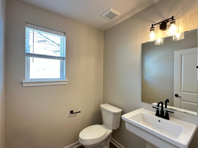 1664 Lund Way, Shakopee, MN 55379