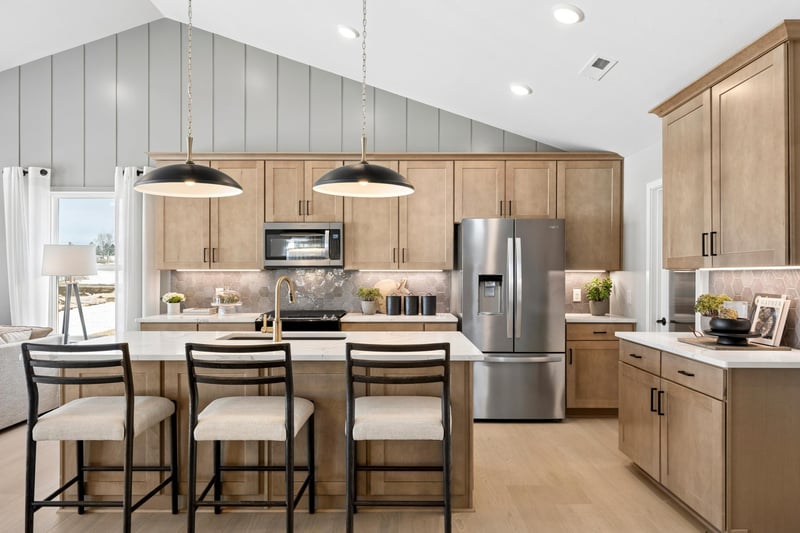 1794 Tamarack Rd, Shakopee, MN 55379