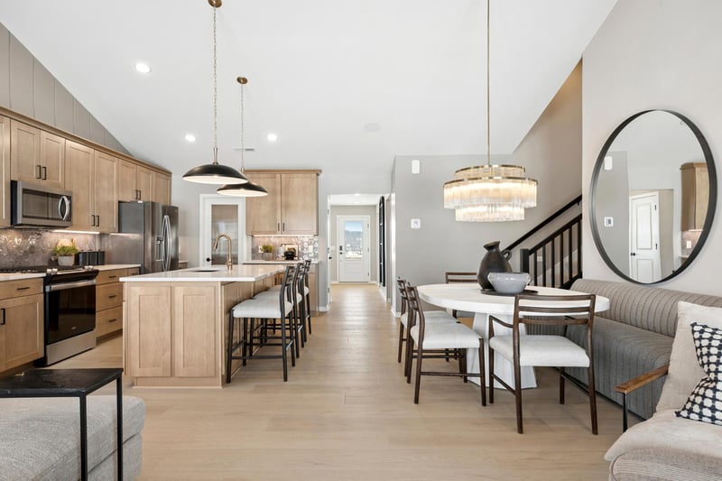 1794 Tamarack Rd, Shakopee, MN 55379