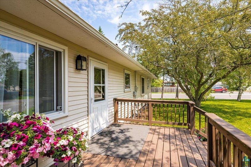 702 N 21st St, Superior, WI 54880