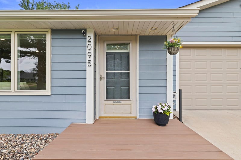 2095 Blomquist Ave, White Bear Lake, MN 55110