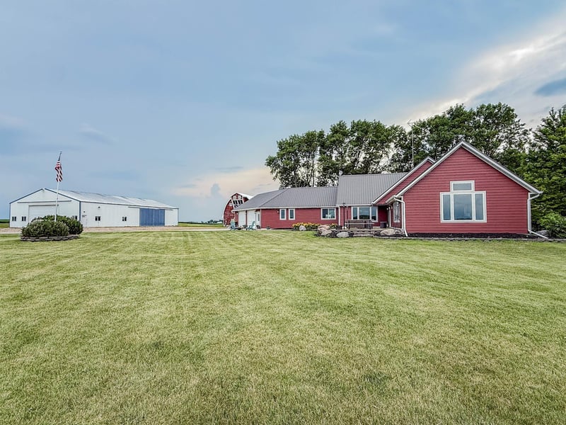 18522 15th St SW, Blomkest, MN 56216