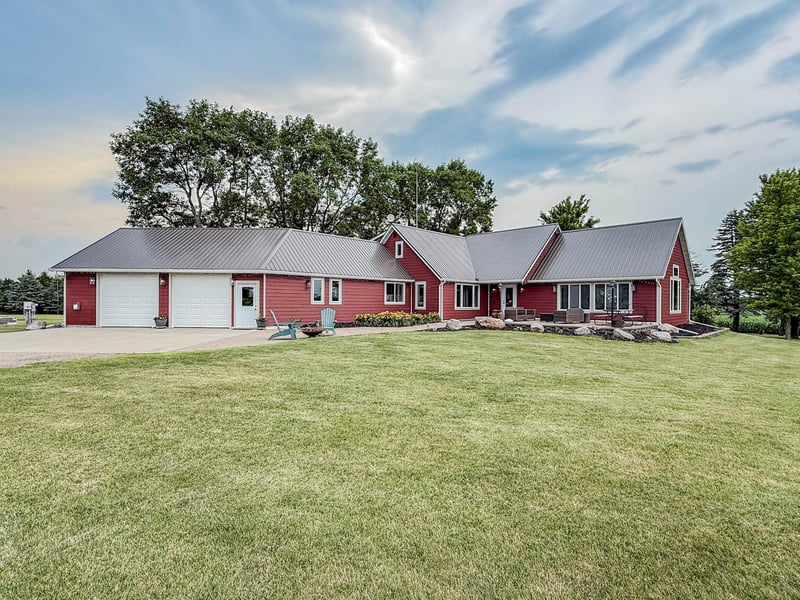 18522 15th St SW, Blomkest, MN 56216