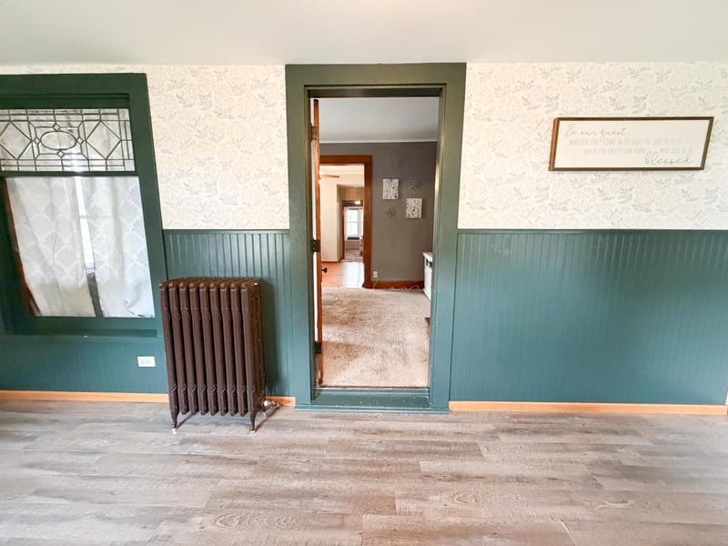304 Louisiana Ave, Adrian, MN 56110