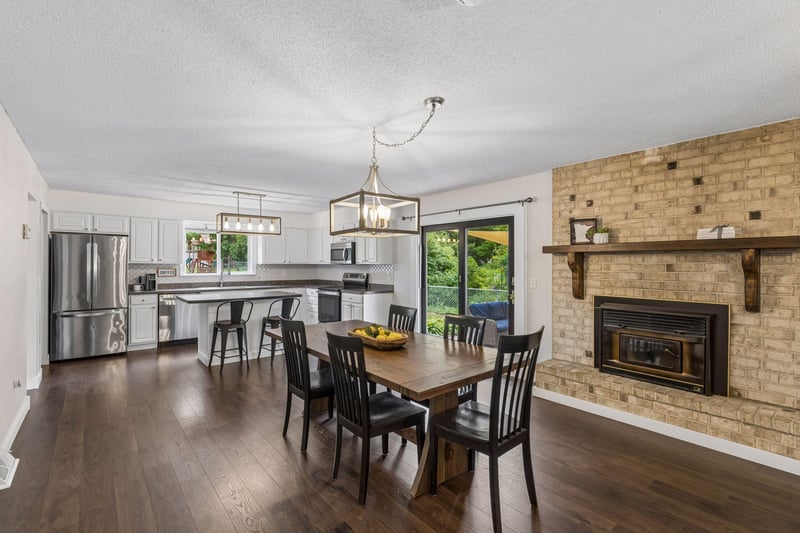 1848 Evergreen Draw, Woodbury, MN 55125