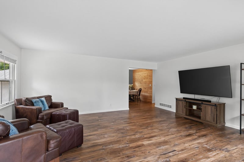 409 Manor Dr NE, Spring Lake Park, MN 55432