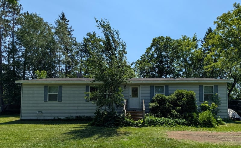 3945 Maple St, Kettle River, MN 55757