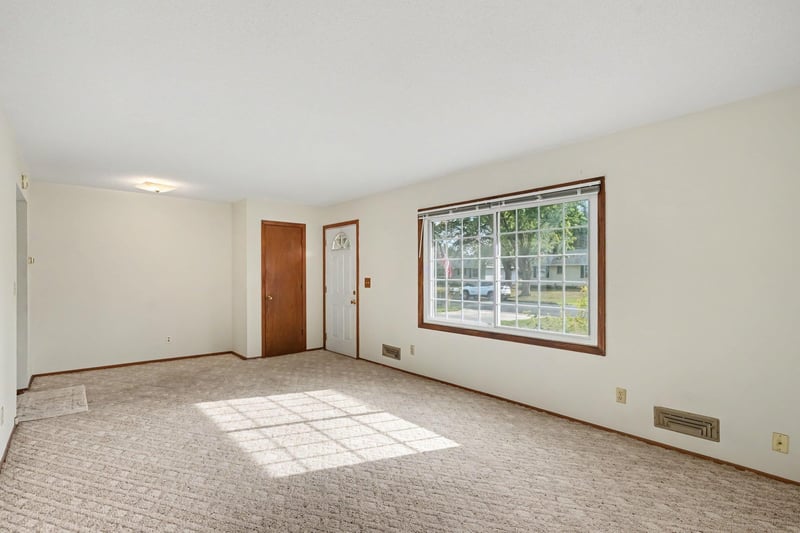 14669 Danbury Ave W, Rosemount, MN 55068