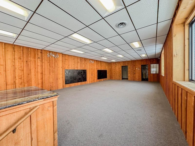 346 Main St N, Renville, MN 56284
