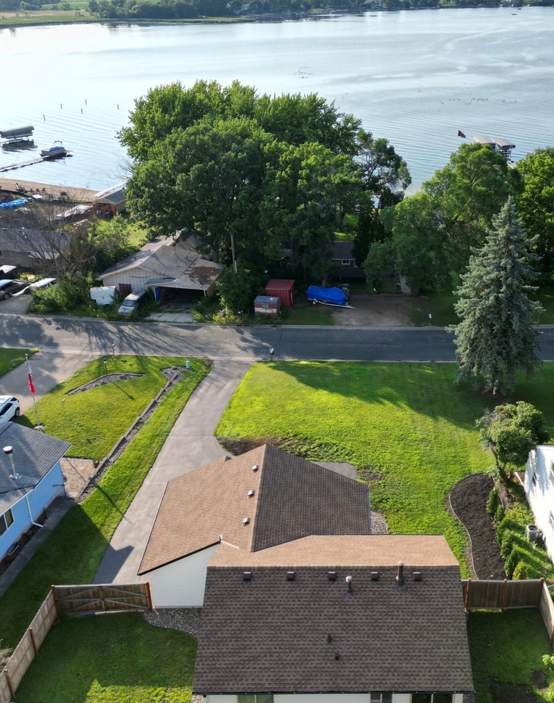 2011 Lake View Dr, Prior Lake, MN 55352