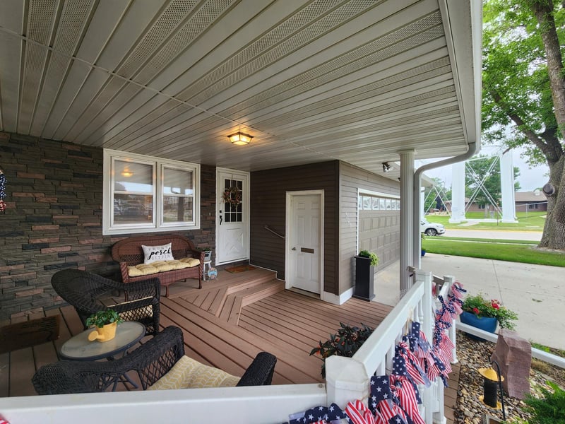 505 9th St SW, Pipestone, MN 56164