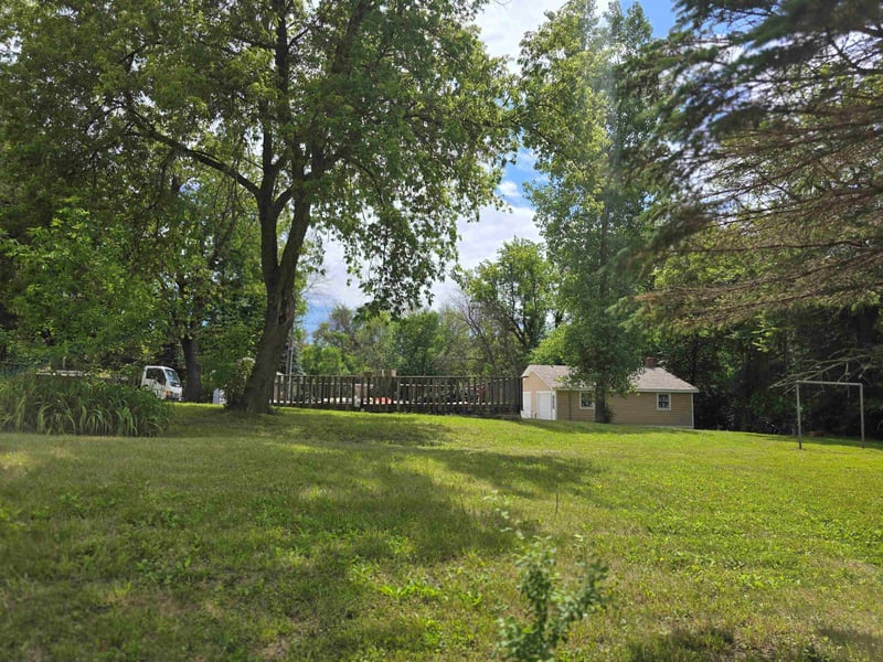 7749 Pioneer Rd, Wyoming, MN 55092