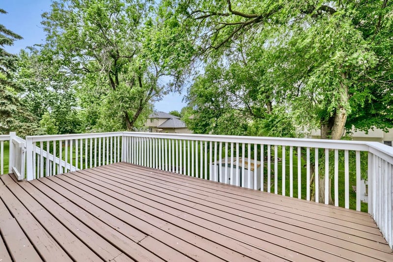 9014 Hampshire Ave N, Brooklyn Park, MN 55445